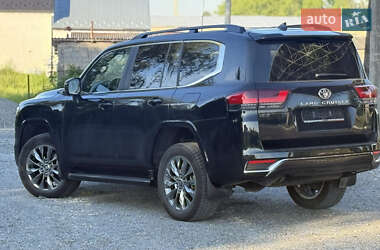 Позашляховик / Кросовер Toyota Land Cruiser 2023 в 