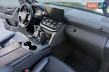 Позашляховик / Кросовер Toyota Land Cruiser 2023 в 