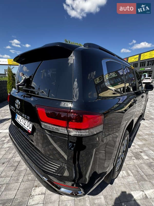 Внедорожник / Кроссовер Toyota Land Cruiser 2023 в Киеве