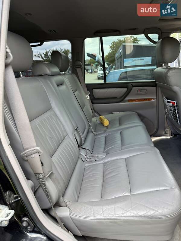 Позашляховик / Кросовер Toyota Land Cruiser 2006 в Звягелі