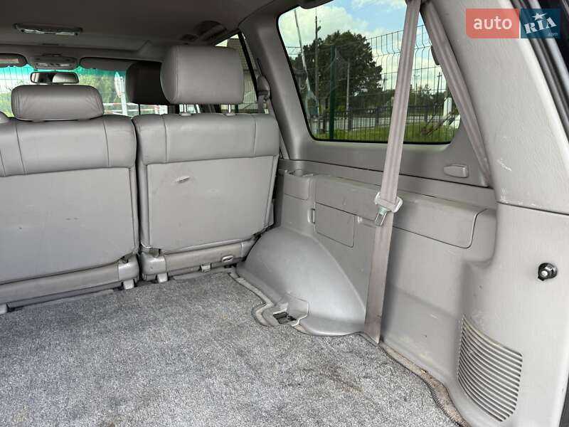 Позашляховик / Кросовер Toyota Land Cruiser 2006 в Звягелі