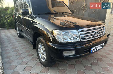 Внедорожник / Кроссовер Toyota Land Cruiser 2002 в 