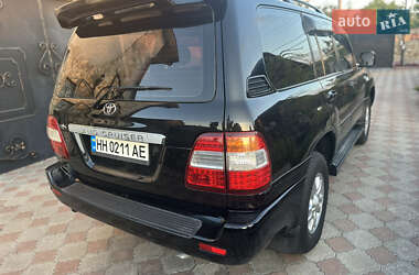 Внедорожник / Кроссовер Toyota Land Cruiser 2002 в 