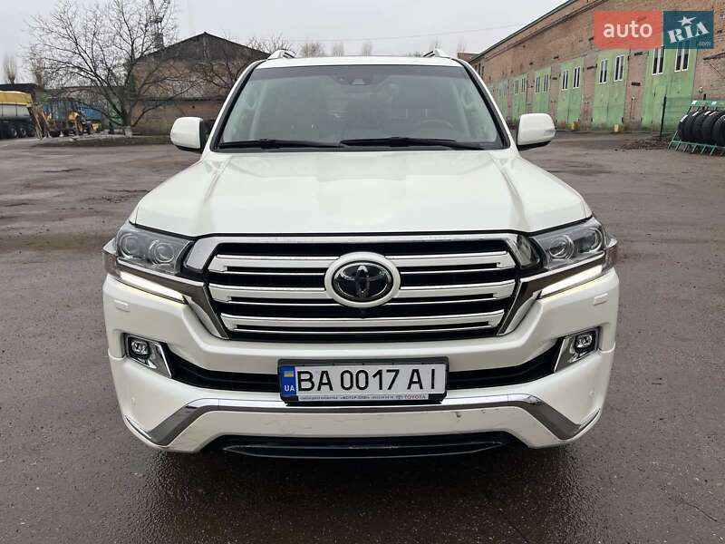 Внедорожник / Кроссовер Toyota Land Cruiser 2017 в Кропивницком