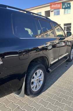 Внедорожник / Кроссовер Toyota Land Cruiser 2020 в 