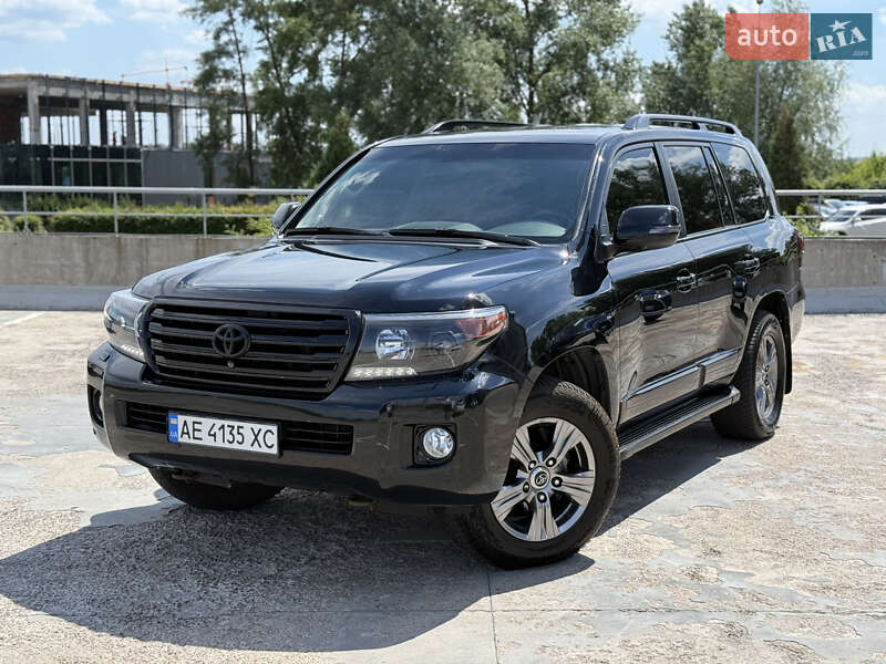 Позашляховик / Кросовер Toyota Land Cruiser 2013 в 