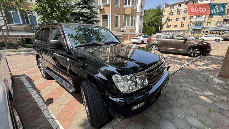 Внедорожник / Кроссовер Toyota Land Cruiser 2004 в Одессе