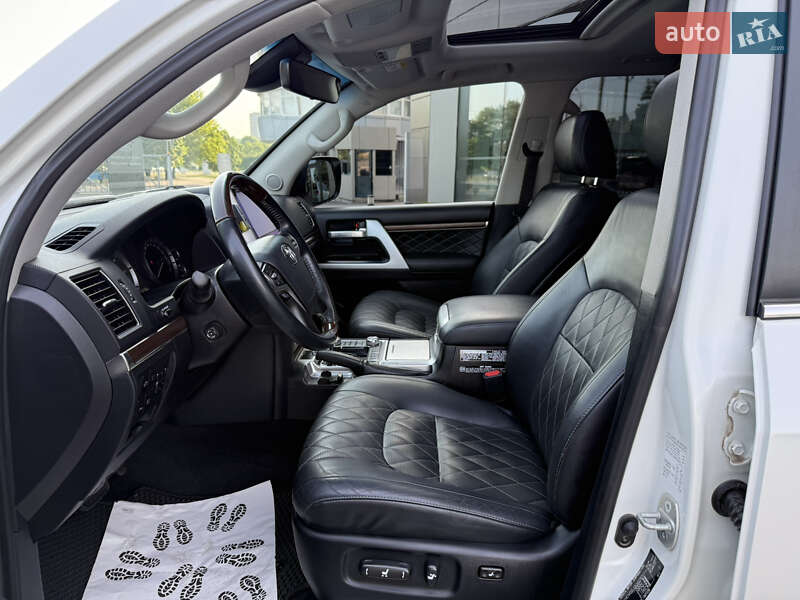 Внедорожник / Кроссовер Toyota Land Cruiser 2017 в Харькове