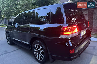 Внедорожник / Кроссовер Toyota Land Cruiser 2008 в 