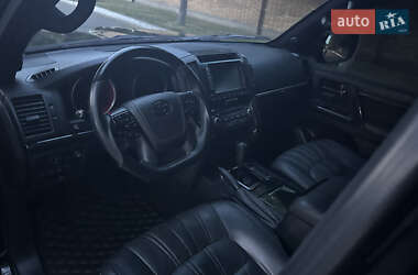 Внедорожник / Кроссовер Toyota Land Cruiser 2008 в 