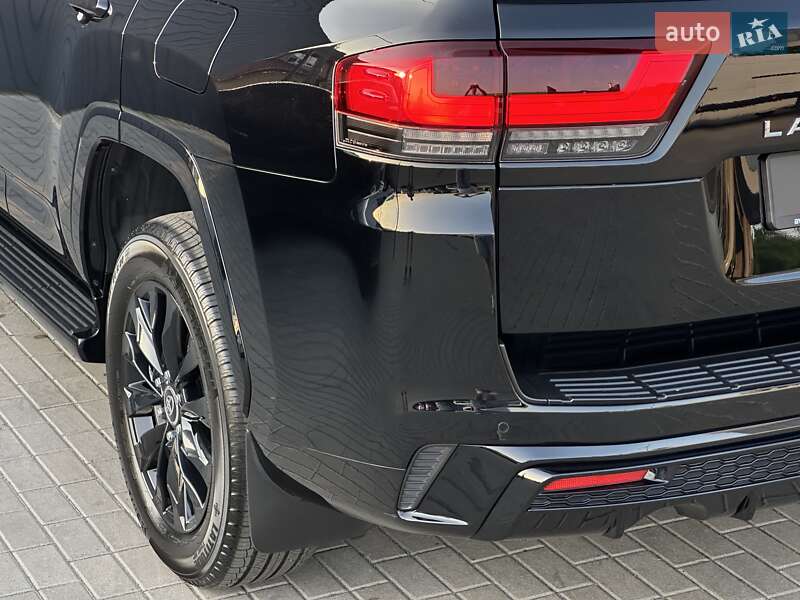 Внедорожник / Кроссовер Toyota Land Cruiser 2021 в Мукачево