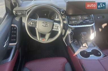 Внедорожник / Кроссовер Toyota Land Cruiser 2022 в 