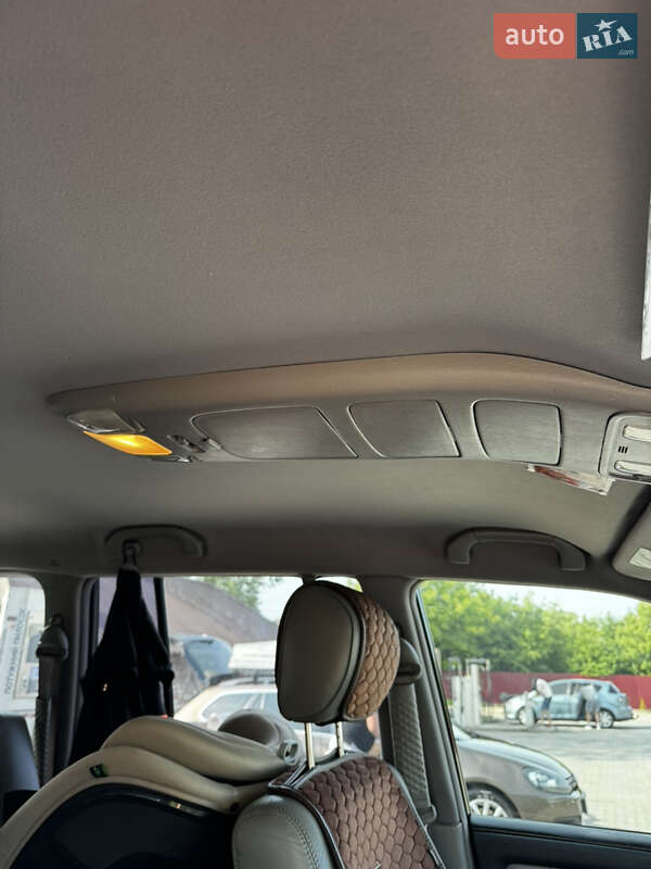 Внедорожник / Кроссовер Toyota Land Cruiser 2003 в Львове