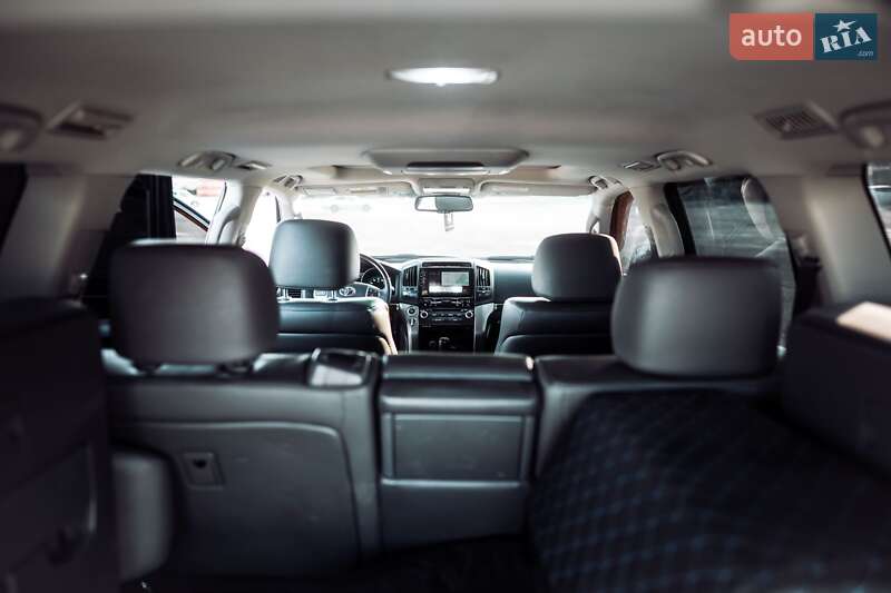 Внедорожник / Кроссовер Toyota Land Cruiser 2008 в Ужгороде