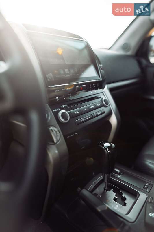 Внедорожник / Кроссовер Toyota Land Cruiser 2008 в Ужгороде