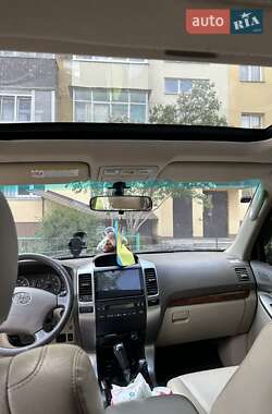 Внедорожник / Кроссовер Toyota Land Cruiser 2007 в 