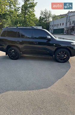 Внедорожник / Кроссовер Toyota Land Cruiser 2008 в 