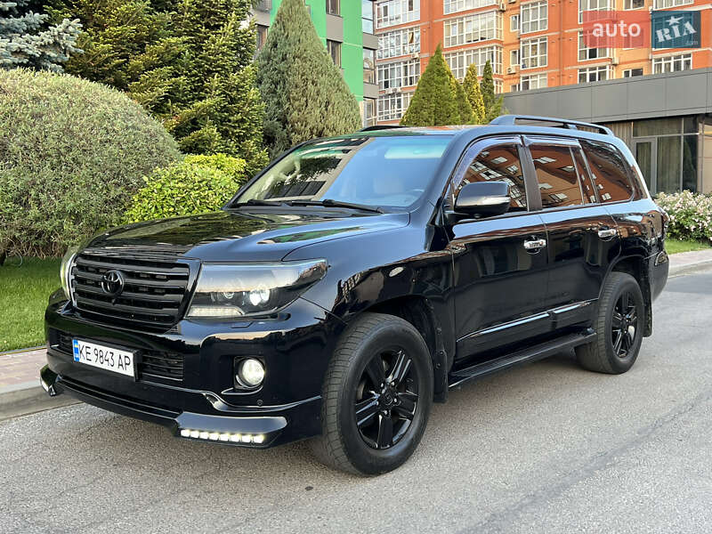 Toyota Land Cruiser 2012