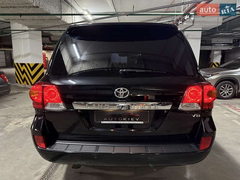Внедорожник / Кроссовер Toyota Land Cruiser 2012 в Киеве