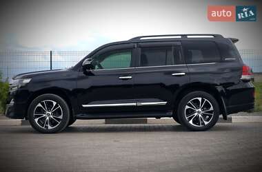 Внедорожник / Кроссовер Toyota Land Cruiser 2020 в 