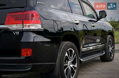 Внедорожник / Кроссовер Toyota Land Cruiser 2020 в 