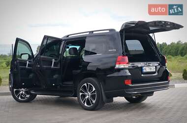 Внедорожник / Кроссовер Toyota Land Cruiser 2020 в 