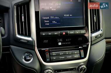 Внедорожник / Кроссовер Toyota Land Cruiser 2020 в 