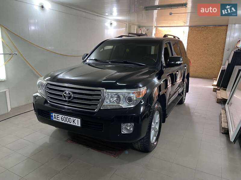 Toyota Land Cruiser 2013