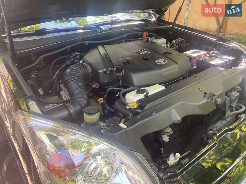 Внедорожник / Кроссовер Toyota Land Cruiser 2008 в Ужгороде