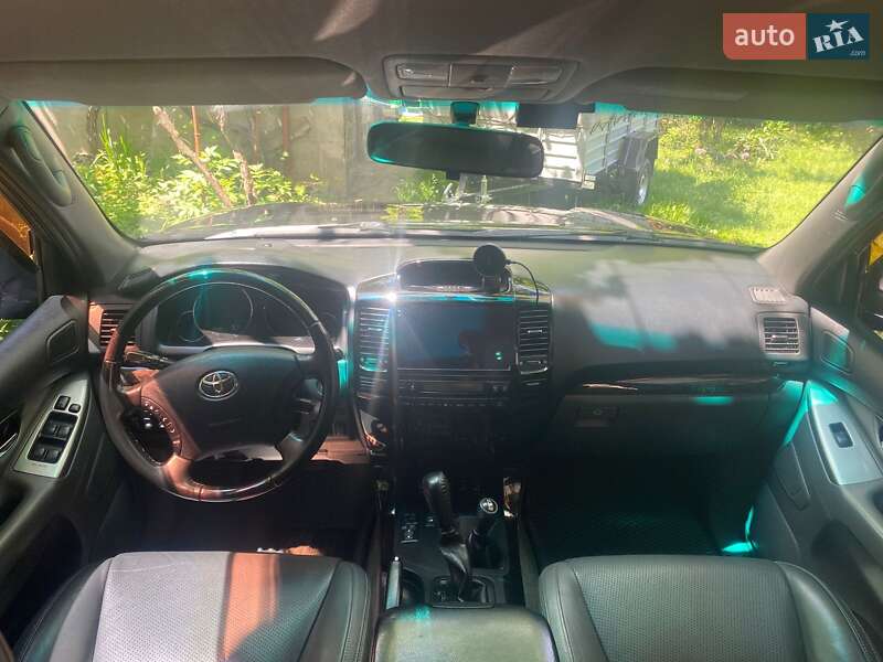 Внедорожник / Кроссовер Toyota Land Cruiser 2008 в Ужгороде