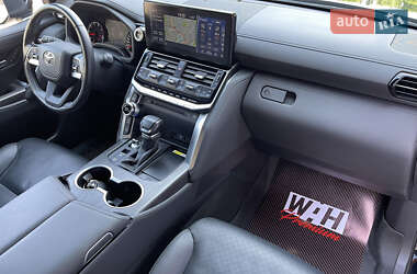 Внедорожник / Кроссовер Toyota Land Cruiser 2023 в 
