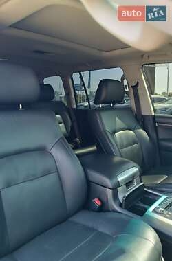 Внедорожник / Кроссовер Toyota Land Cruiser 2016 в 