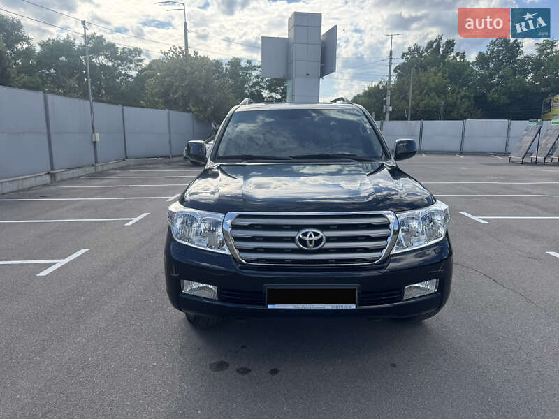 Внедорожник / Кроссовер Toyota Land Cruiser 2011 в Киеве фото 3 Внедорожник / Кроссовер Toyota Land Cruiser 2011 в Киеве