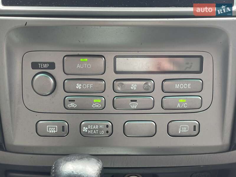 Внедорожник / Кроссовер Toyota Land Cruiser 2002 в Киеве