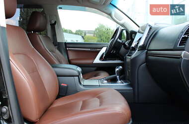 Позашляховик / Кросовер Toyota Land Cruiser 2019 в 