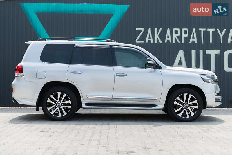 Внедорожник / Кроссовер Toyota Land Cruiser 2018 в Мукачево