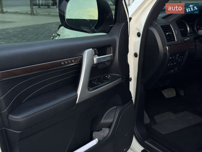 Позашляховик / Кросовер Toyota Land Cruiser 2019 в Хмельницькому