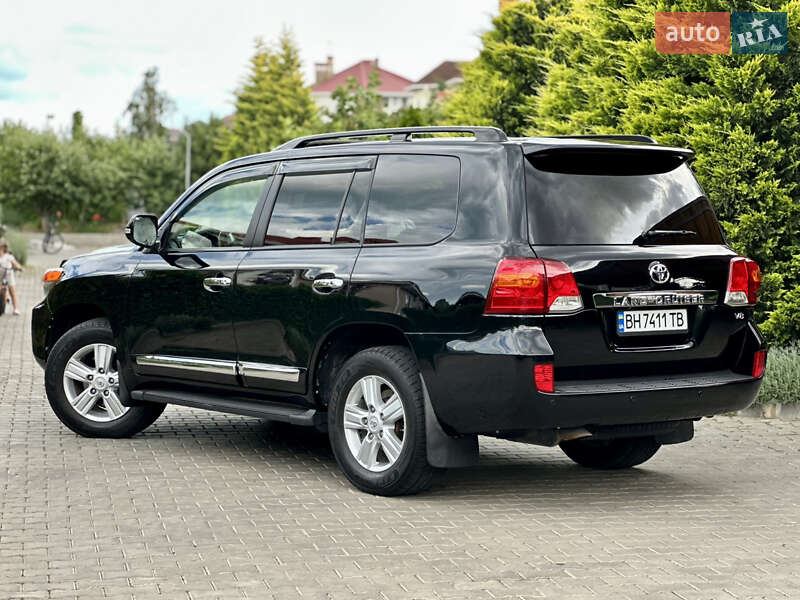 Внедорожник / Кроссовер Toyota Land Cruiser 2013 в Одессе