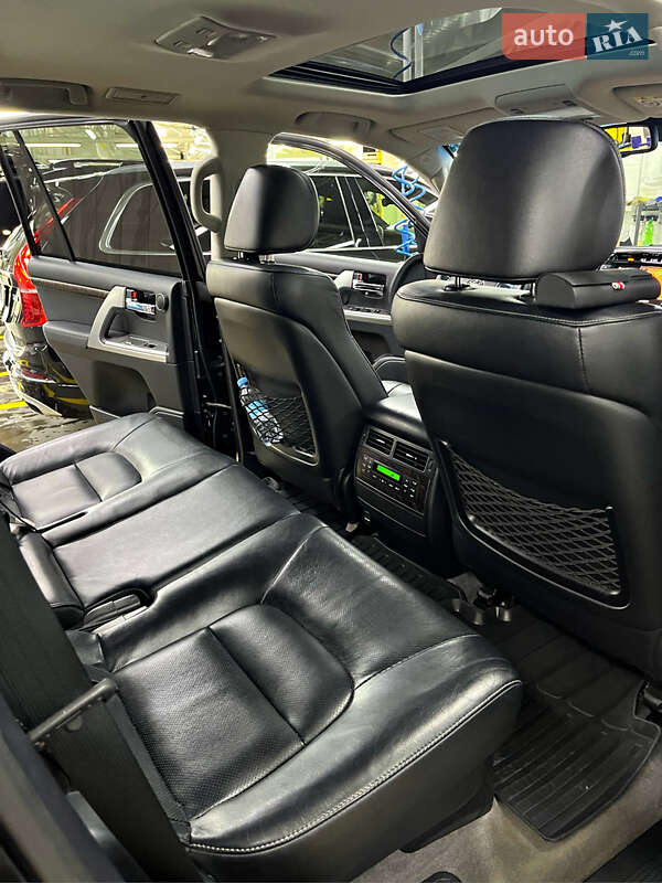 Внедорожник / Кроссовер Toyota Land Cruiser 2013 в Черновцах