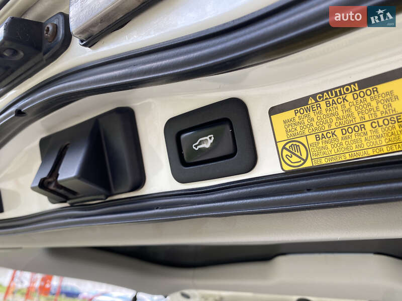 Позашляховик / Кросовер Toyota Land Cruiser 2013 в Києві