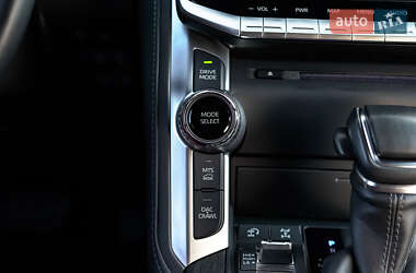 Внедорожник / Кроссовер Toyota Land Cruiser 2023 в 
