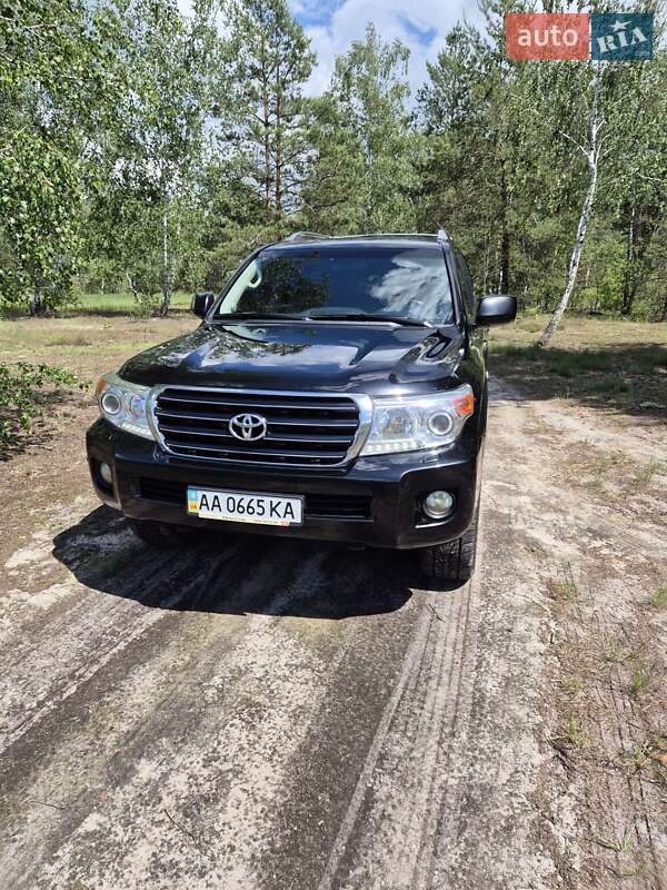 Внедорожник / Кроссовер Toyota Land Cruiser 2011 в Киеве
