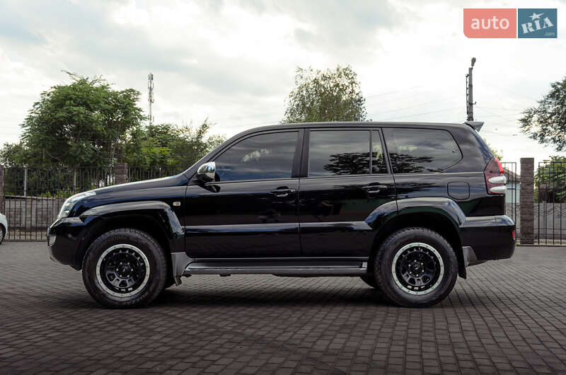 Внедорожник / Кроссовер Toyota Land Cruiser 2007 в Каменском