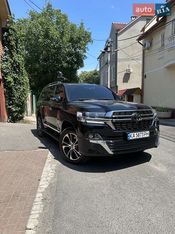 Внедорожник / Кроссовер Toyota Land Cruiser 2020 в Одессе фото 4 Внедорожник / Кроссовер Toyota Land Cruiser 2020 в Одессе