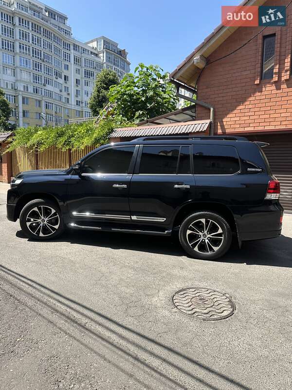 Внедорожник / Кроссовер Toyota Land Cruiser 2020 в Одессе фото 8 Внедорожник / Кроссовер Toyota Land Cruiser 2020 в Одессе