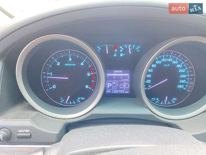 Внедорожник / Кроссовер Toyota Land Cruiser 2011 в Киеве