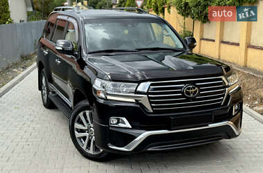 Позашляховик / Кросовер Toyota Land Cruiser 2017 в Ужгороді