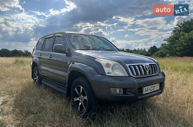 Внедорожник / Кроссовер Toyota Land Cruiser 2006 в Новых Петровцах