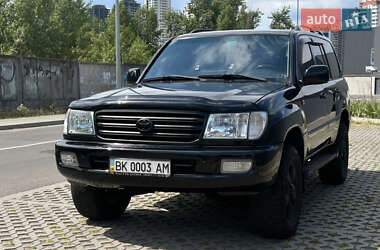 Позашляховик / Кросовер Toyota Land Cruiser 2003 в Києві