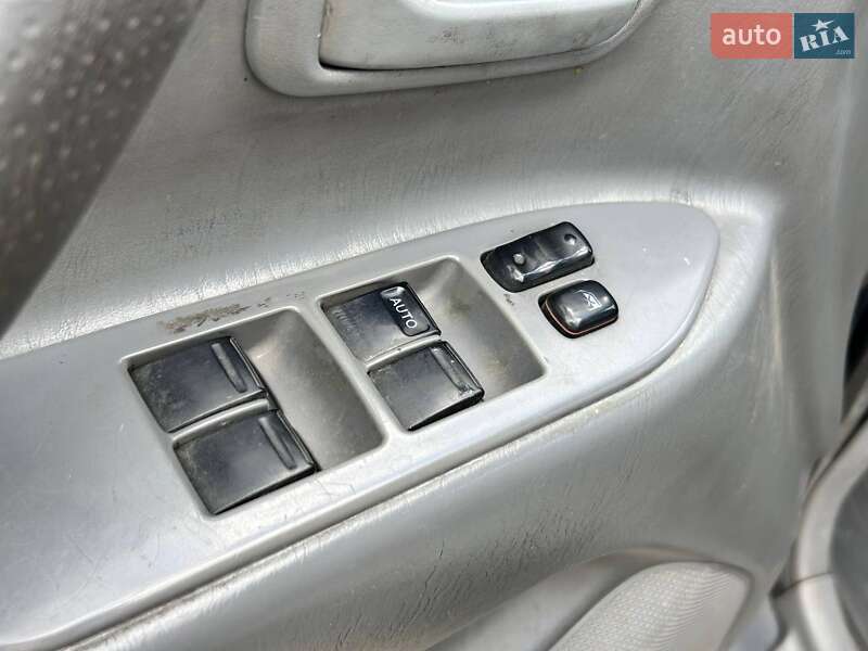 Внедорожник / Кроссовер Toyota Land Cruiser 1999 в Одессе фото 13 Внедорожник / Кроссовер Toyota Land Cruiser 1999 в Одессе